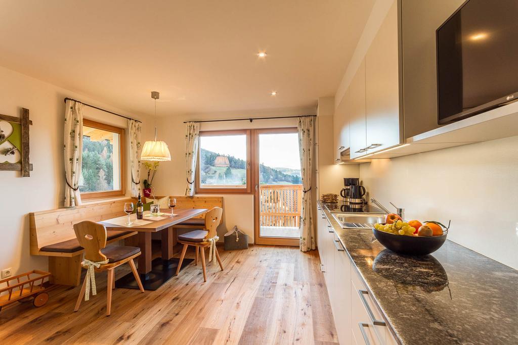 Haus Bernard Apartment Сиуси Екстериор снимка